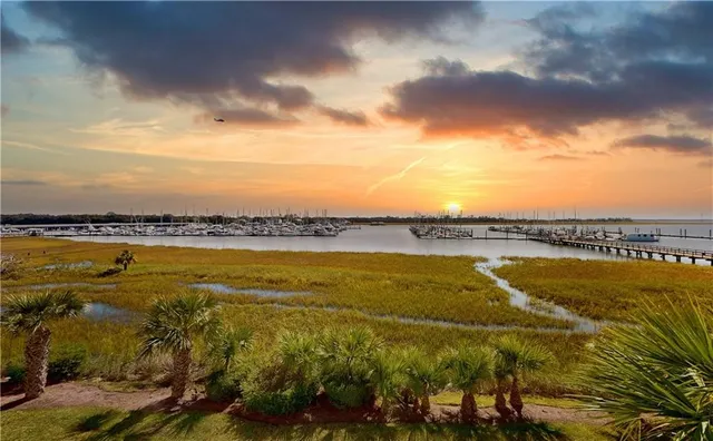 $755,000 | 20 Waterfront Drive, Unit 121, St. Simons Island, GA 31522