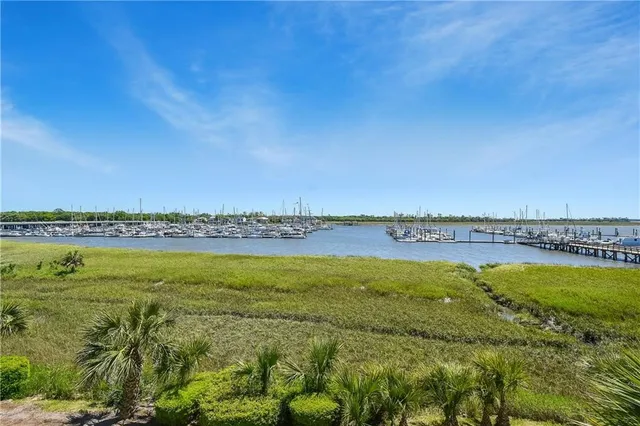 $755,000 | 20 Waterfront Drive, Unit 121, St. Simons Island, GA 31522