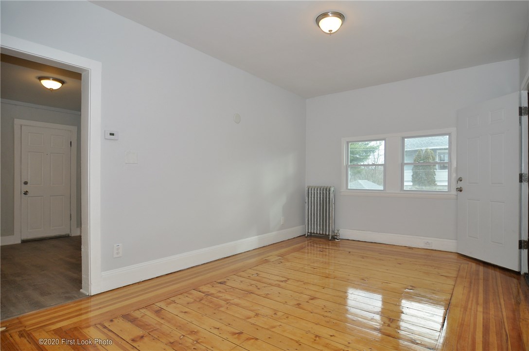 89 Summit Street Woonsocket, RI 02895 - Photo 13 of 40