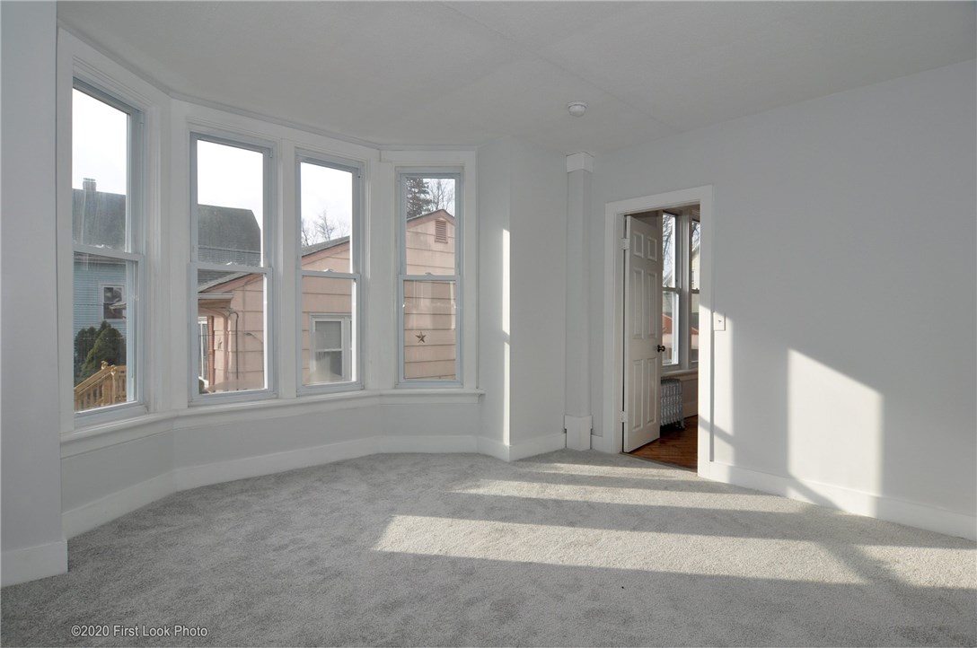 89 Summit Street Woonsocket, RI 02895 - Photo 23 of 40