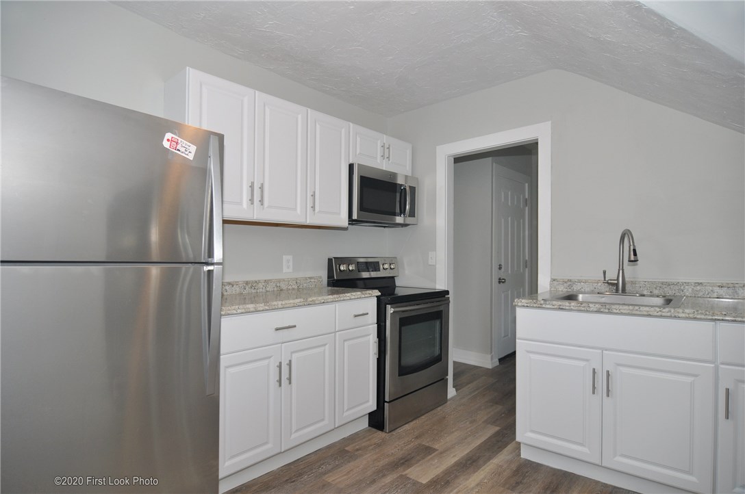 89 Summit Street Woonsocket, RI 02895 - Photo 27 of 40
