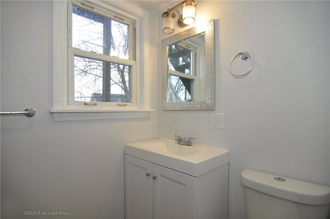 89 Summit Street Woonsocket, RI 02895 - Photo 9 of 40