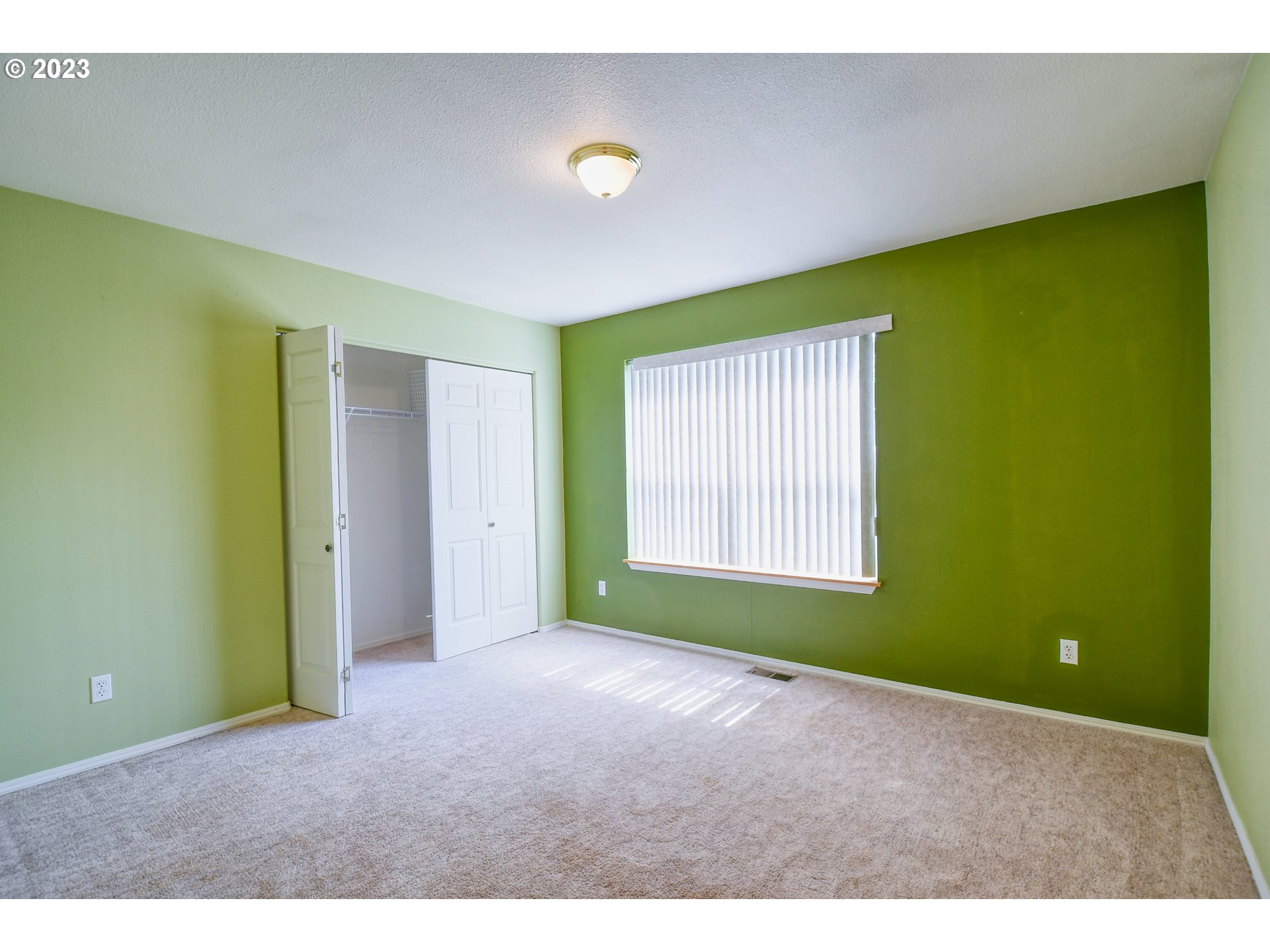 3775 Southwest Marshall Place Pendleton, OR 97801 - Photo 28 of 45 a view of an empty room with a window