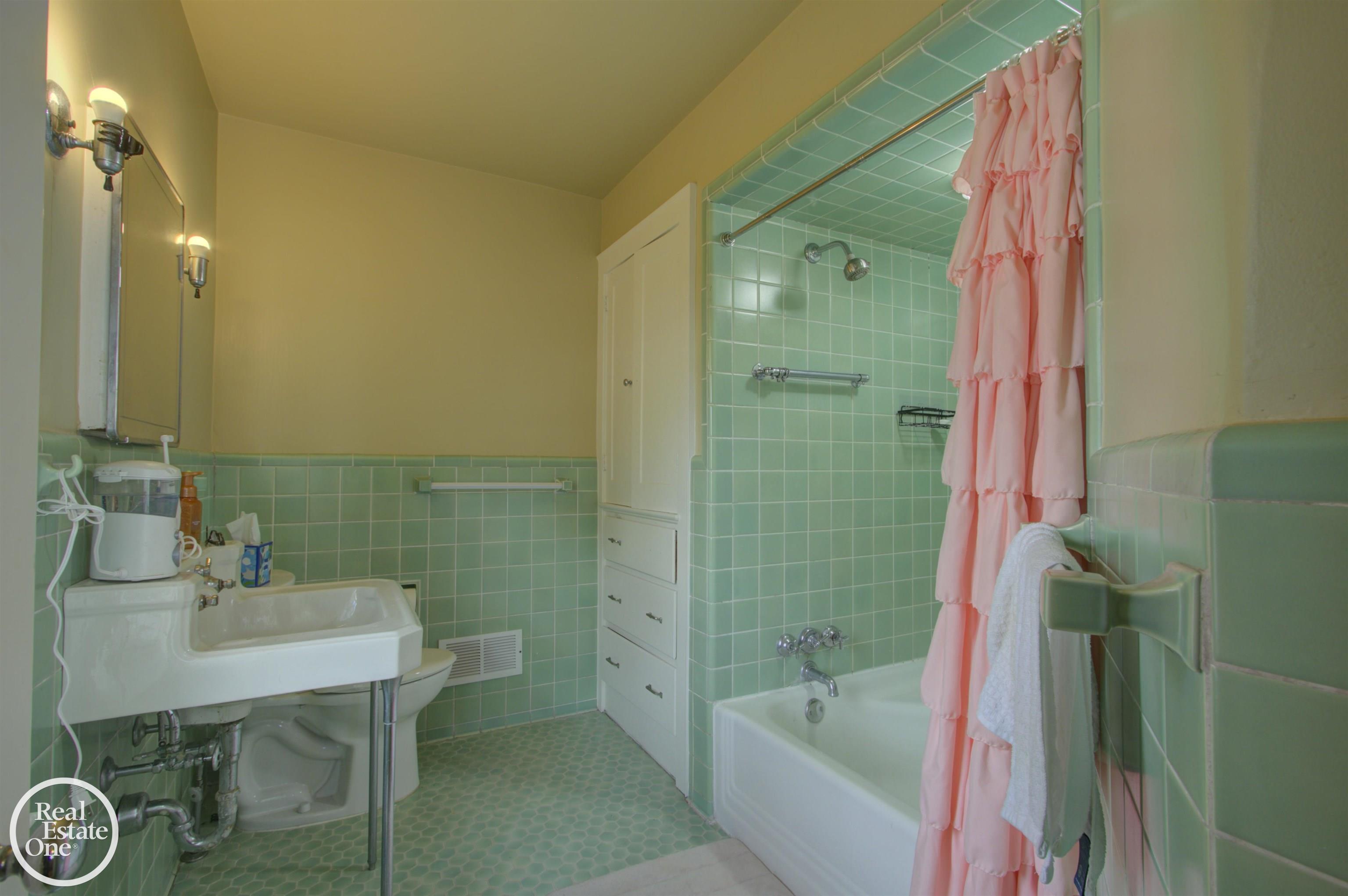 203 Ridge Road Grosse Pointe Farms, MI 48236 - Photo 29 of 51