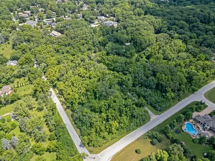 $1,347,000 | 16W340 97th Street, Burr Ridge, IL 60527