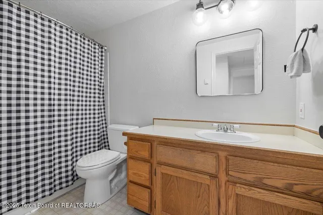 $1,895,000 | 1160 West Brangus Drive, Jackson, WY 83001