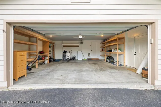 $1,925,000 | 1160 West Brangus Drive, Jackson, WY 83001