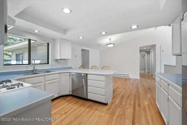 $1,895,000 | 1160 West Brangus Drive, Jackson, WY 83001