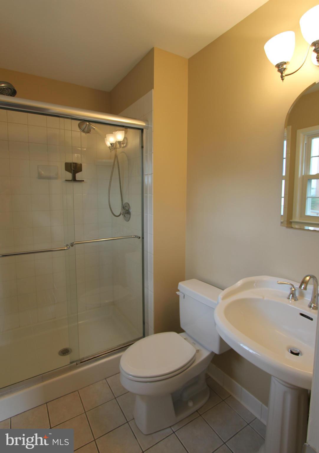 4900 Kaye Road Woodbridge, VA 22193 - Photo 14 of 30 Updated Master BA w/ walk-in shower
