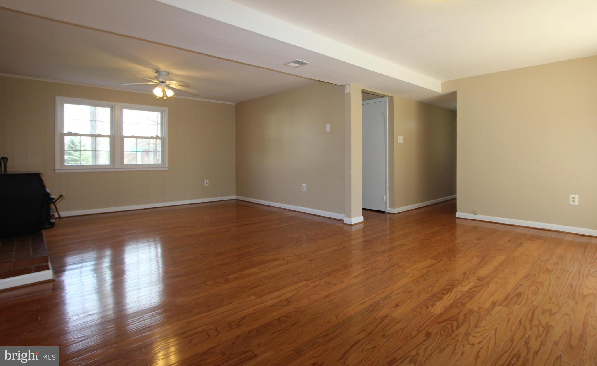 4900 Kaye Road Woodbridge, VA 22193 - Photo 21 of 30 Recreation rm w/ hardwoods