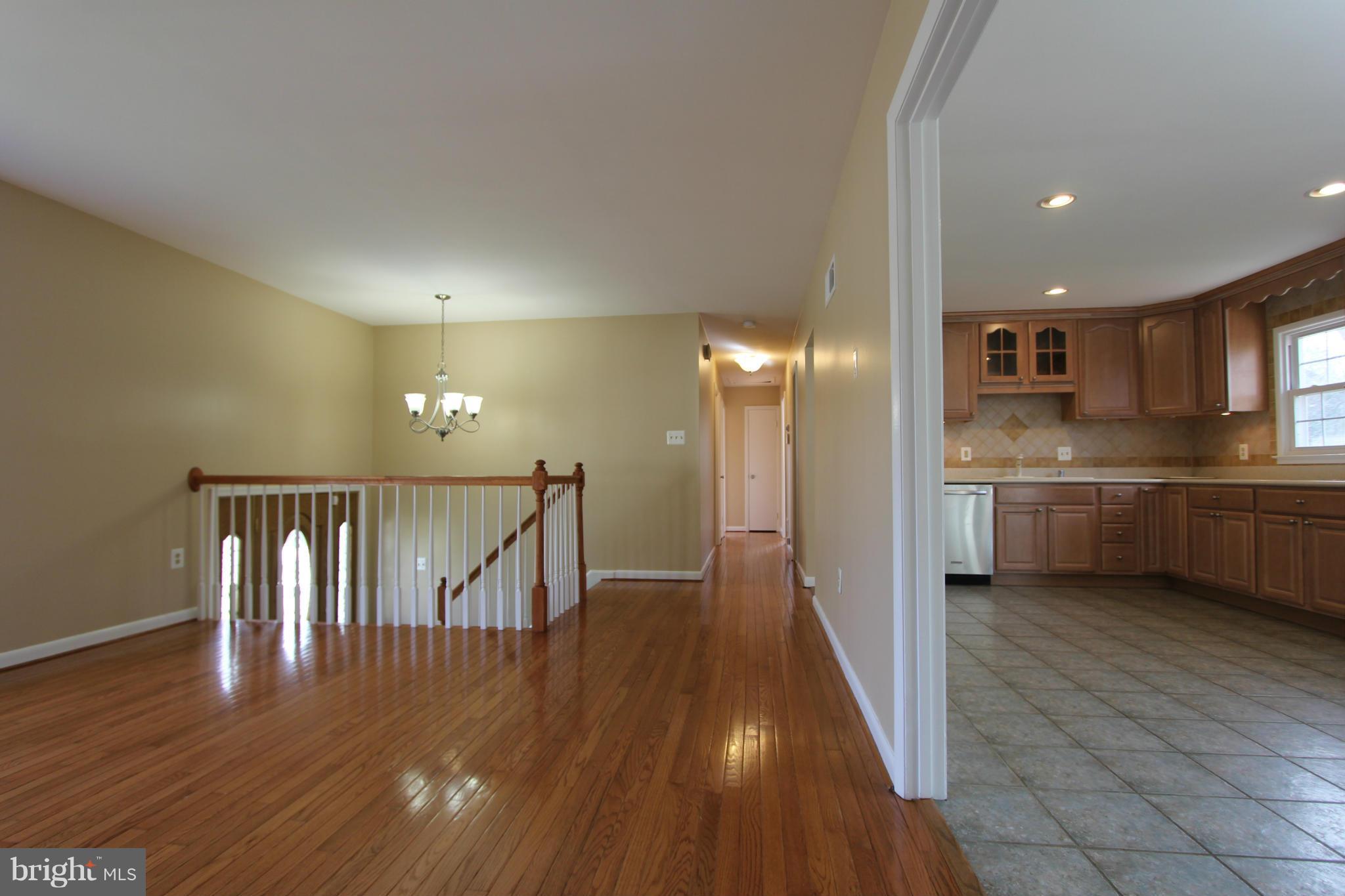 4900 Kaye Road Woodbridge, VA 22193 - Photo 30 of 30 Open floor plan