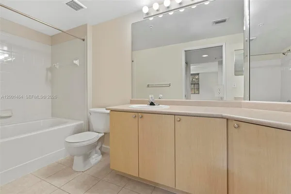 $2,750 | 1919 Van Buren Street, Unit 417A, Hollywood, FL 33020