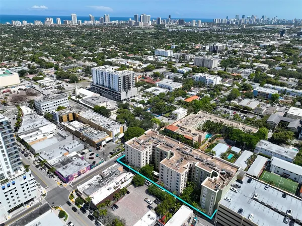 $2,750 | 1919 Van Buren Street, Unit 417A, Hollywood, FL 33020