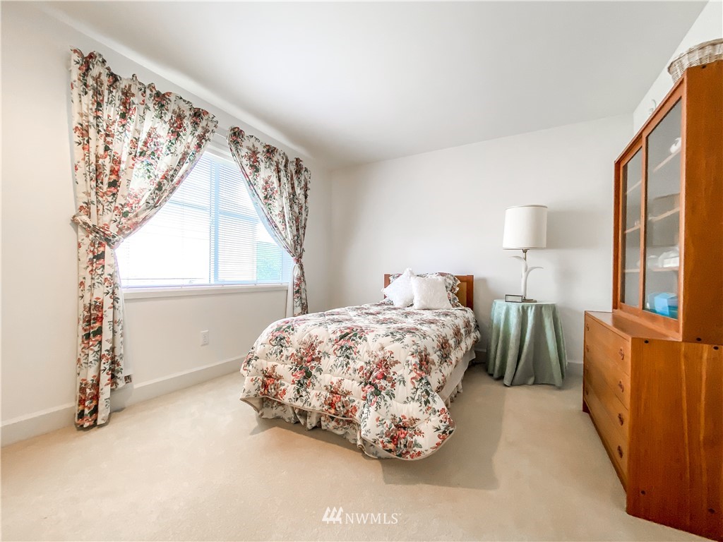 20909 37th Avenue Southeast Bothell, WA 98021 - Photo 11 of 20