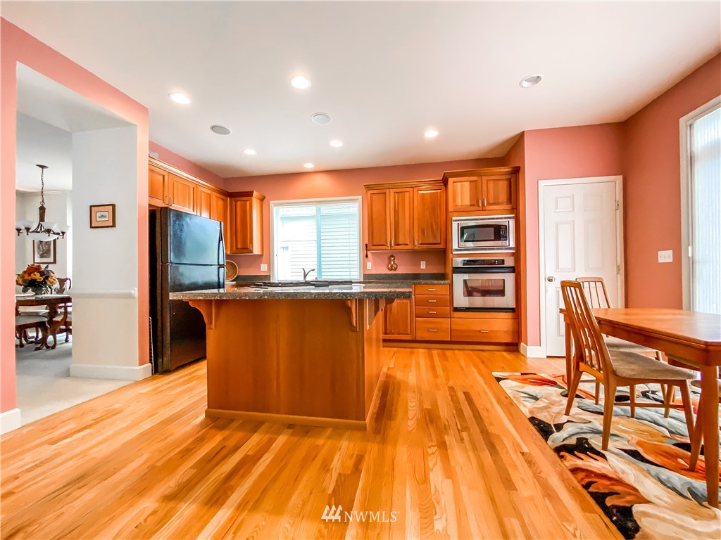20909 37th Avenue Southeast Bothell, WA 98021 - Photo 17 of 20
