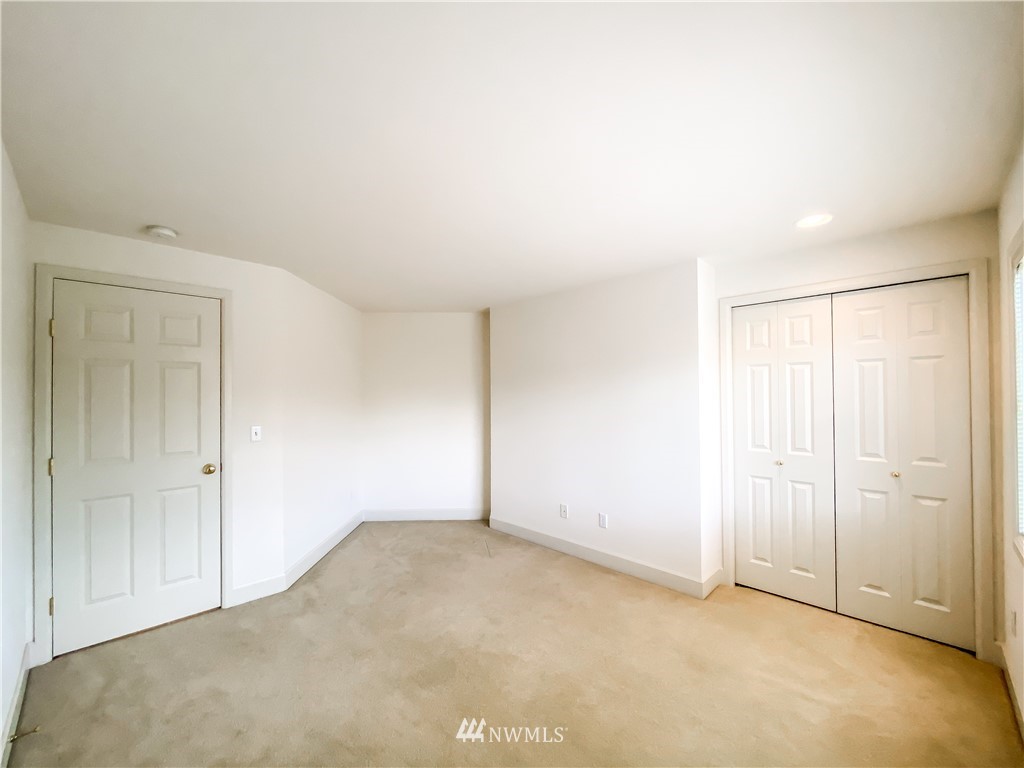 20909 37th Avenue Southeast Bothell, WA 98021 - Photo 20 of 20