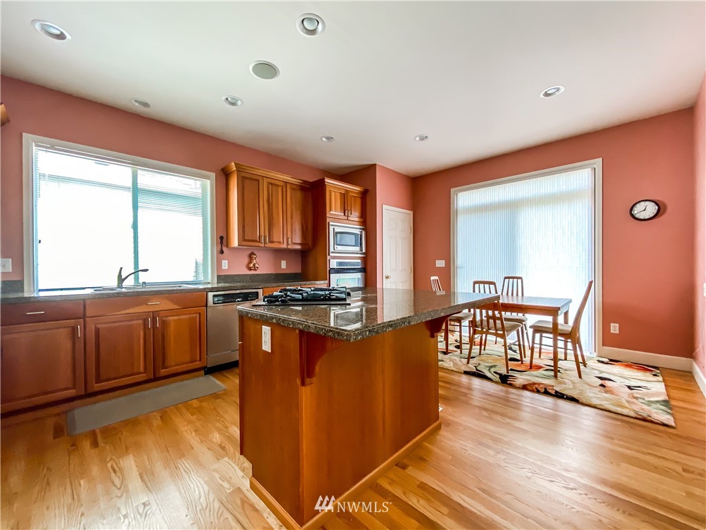 20909 37th Avenue Southeast Bothell, WA 98021 - Photo 4 of 20