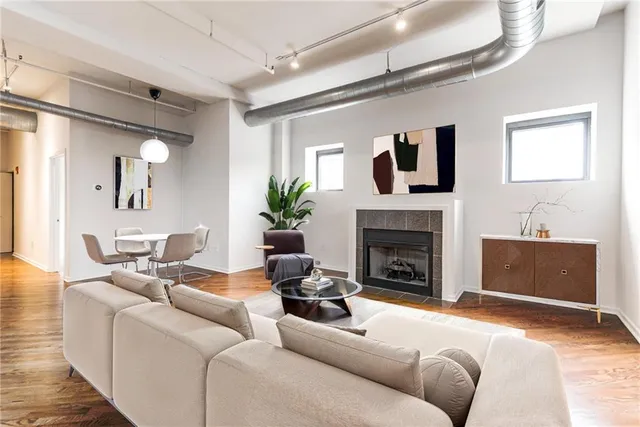 $270,000 | 2015 Grand Boulevard, Kansas City, MO 64108