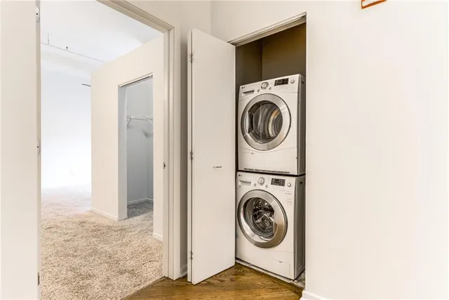 $270,000 | 2015 Grand Boulevard, Kansas City, MO 64108