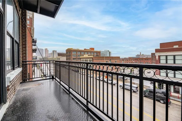 $270,000 | 2015 Grand Boulevard, Kansas City, MO 64108