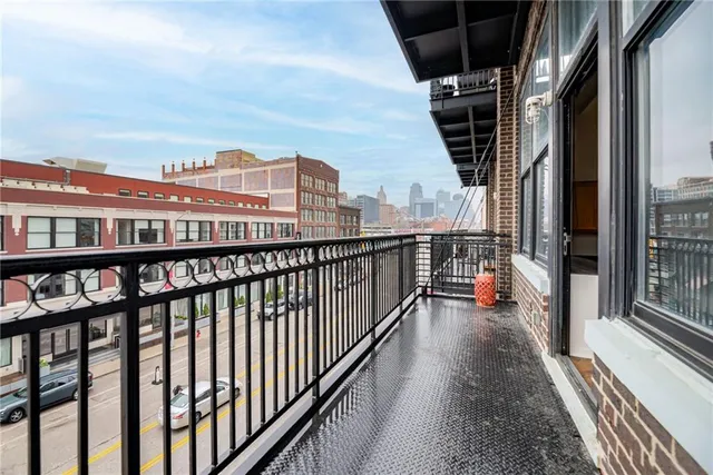 $270,000 | 2015 Grand Boulevard, Kansas City, MO 64108