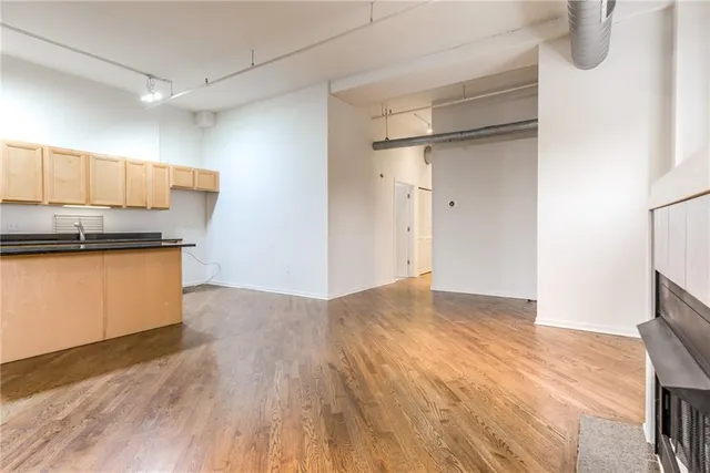 $270,000 | 2015 Grand Boulevard, Kansas City, MO 64108