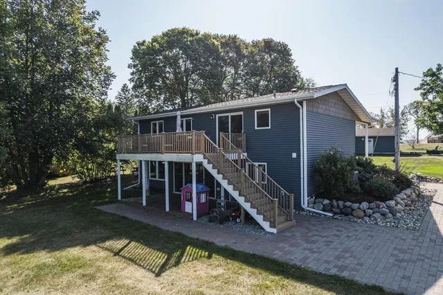 $524,000 | 27441 County Road 4, Naytahwaush, MN 56566