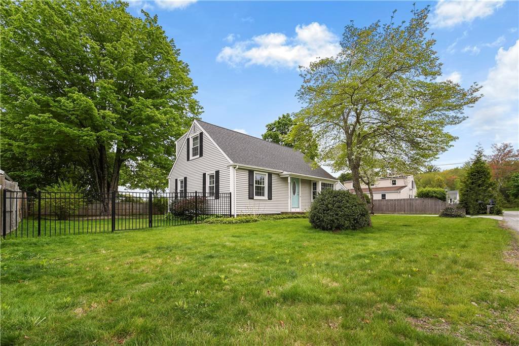 6 Cole Street Smithfield, RI 02828 - Photo 2 of 29