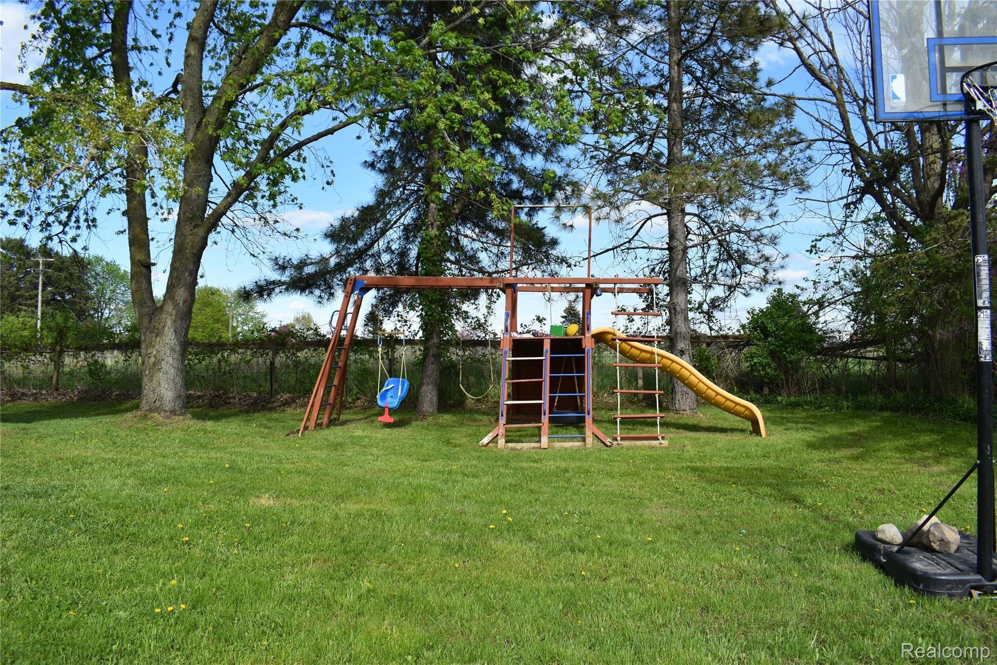 11147 Brimley Road Webberville, MI 48892 - Photo 24 of 28 DSC_0416.JPG