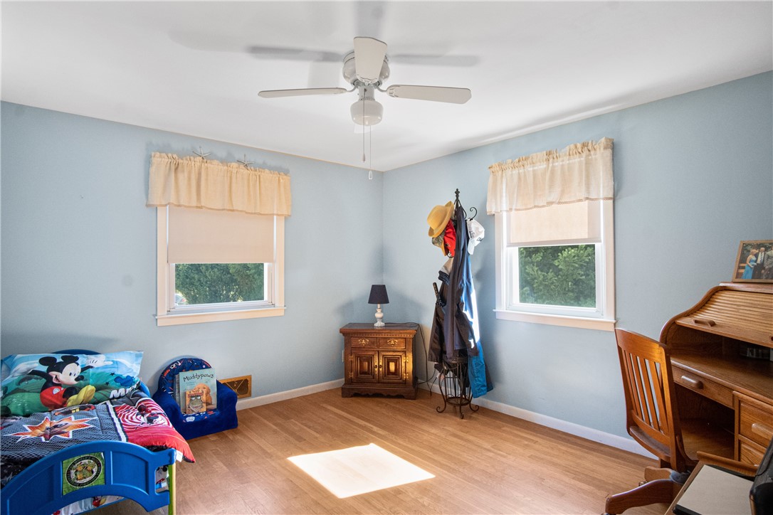 144 Douglas Road Warwick, RI 02886 - Photo 17 of 25