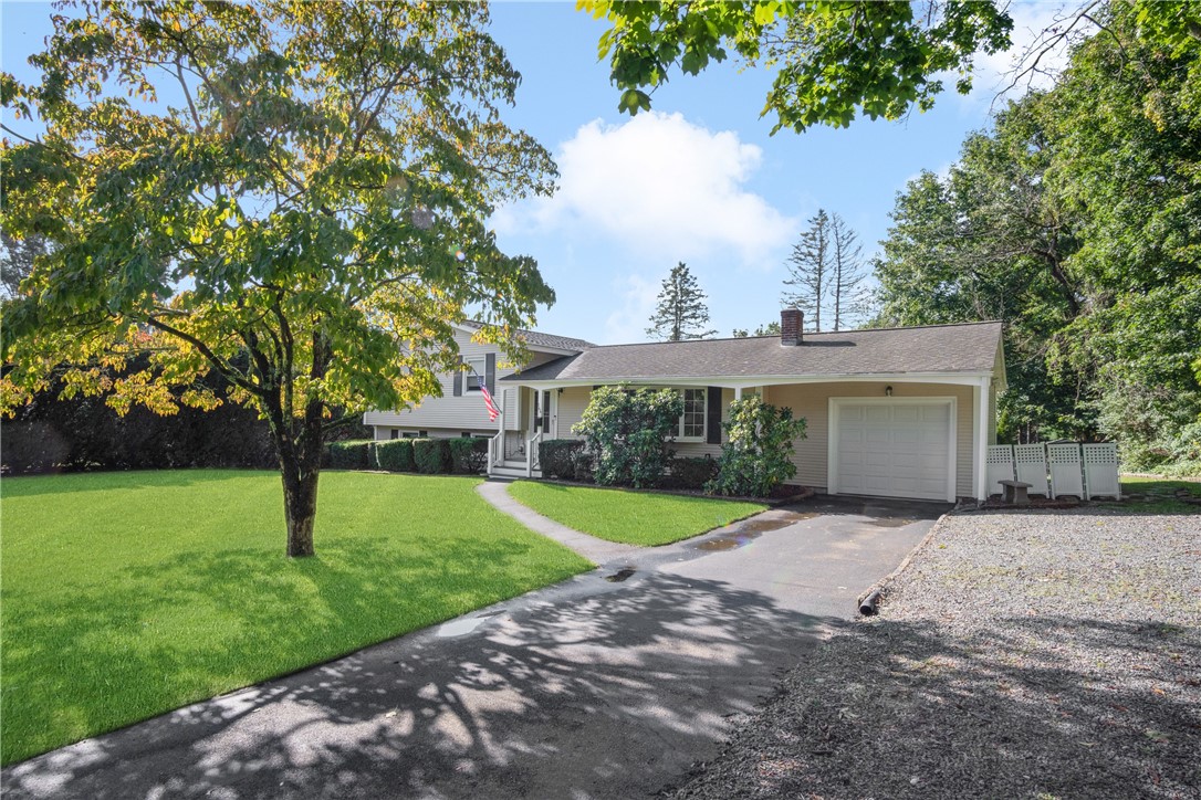 144 Douglas Road Warwick, RI 02886 - Photo 2 of 25