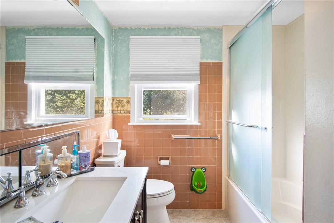 144 Douglas Road Warwick, RI 02886 - Photo 10 of 25