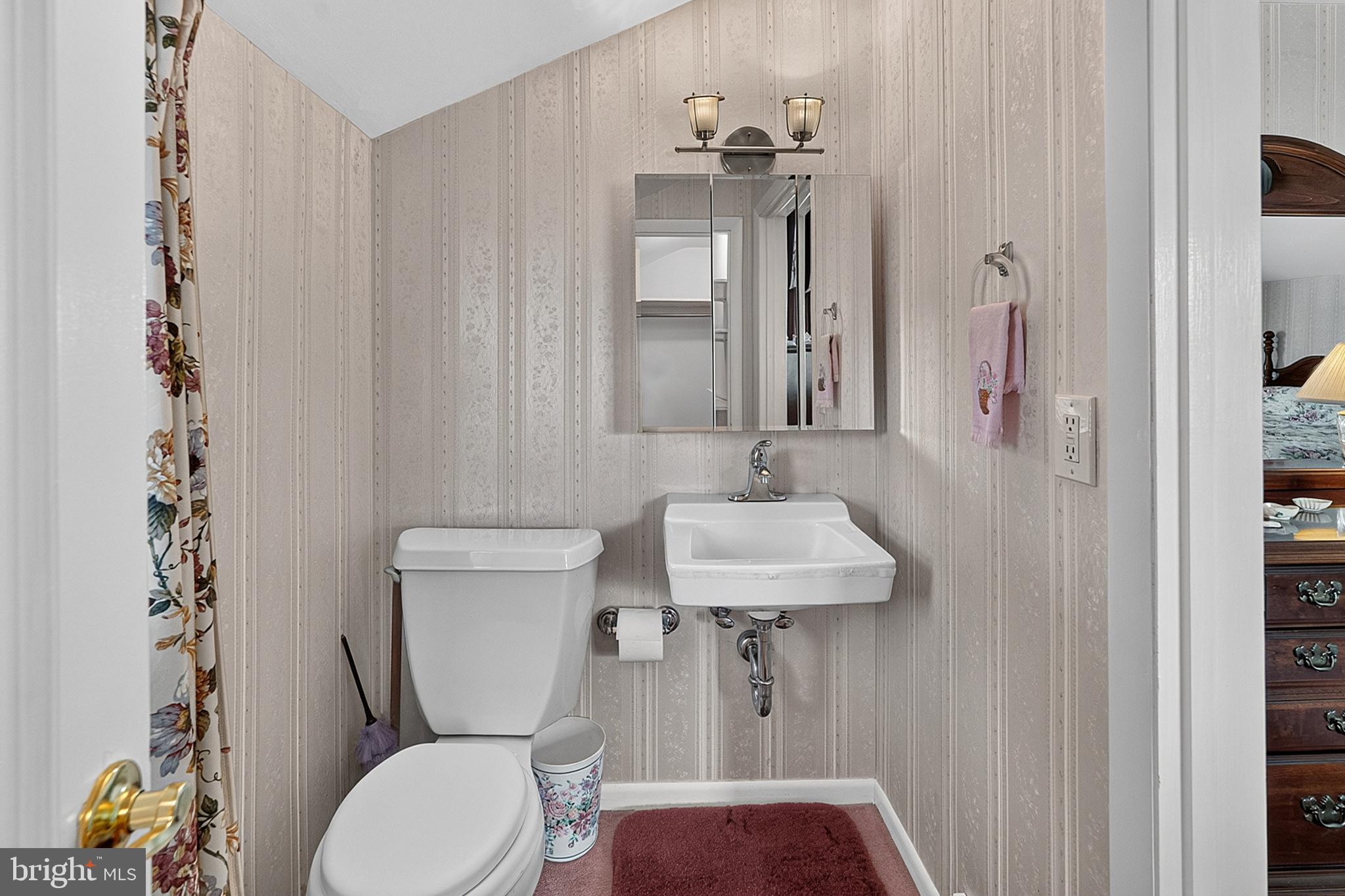 112 Redford Road Oreland, PA 19075 - Photo 21 of 31 Gallery Image 21