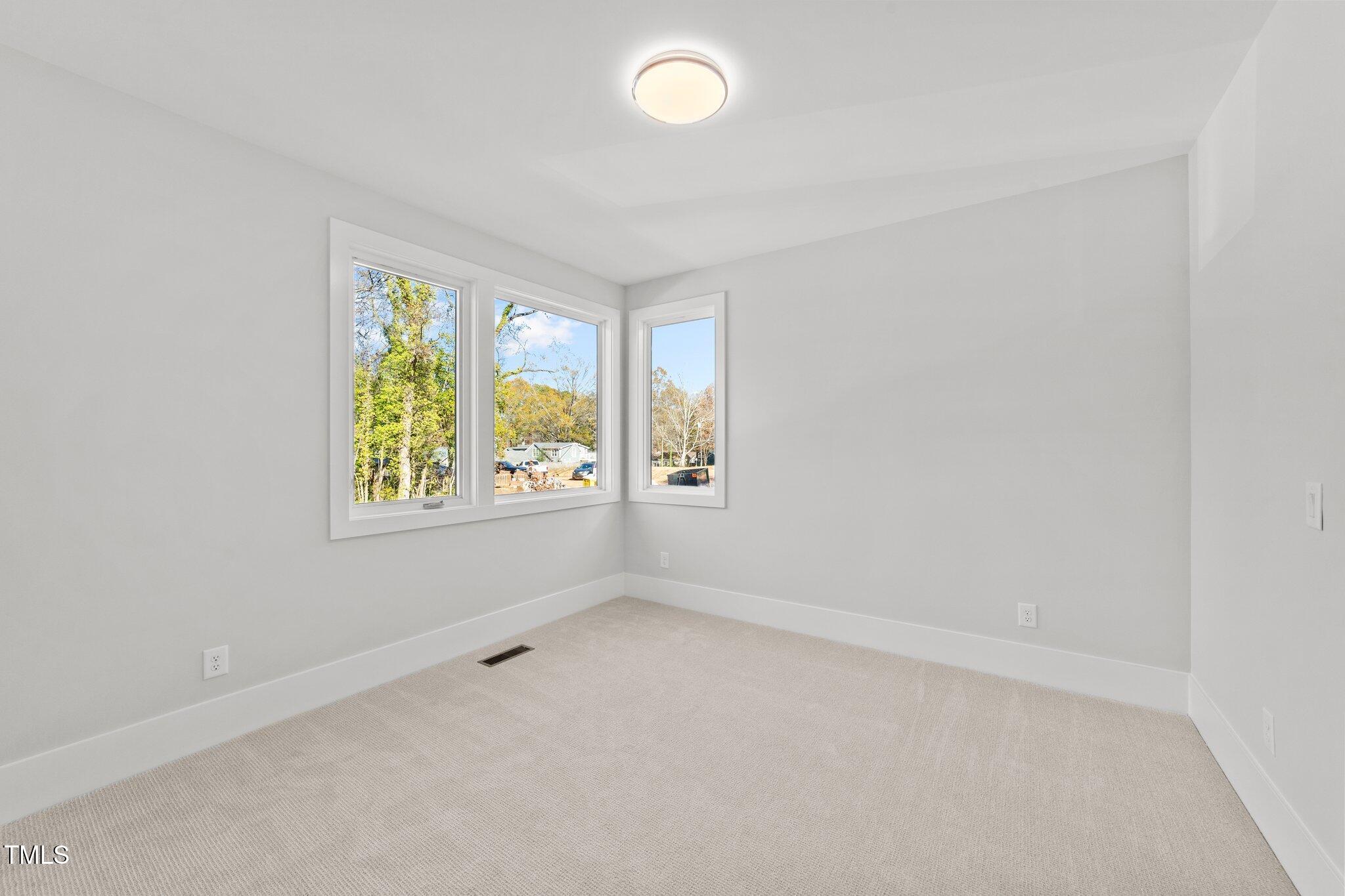2313 Turners Alley Raleigh, NC 27607 - Photo 24 of 41 36-web-or-mls-VB4A1614