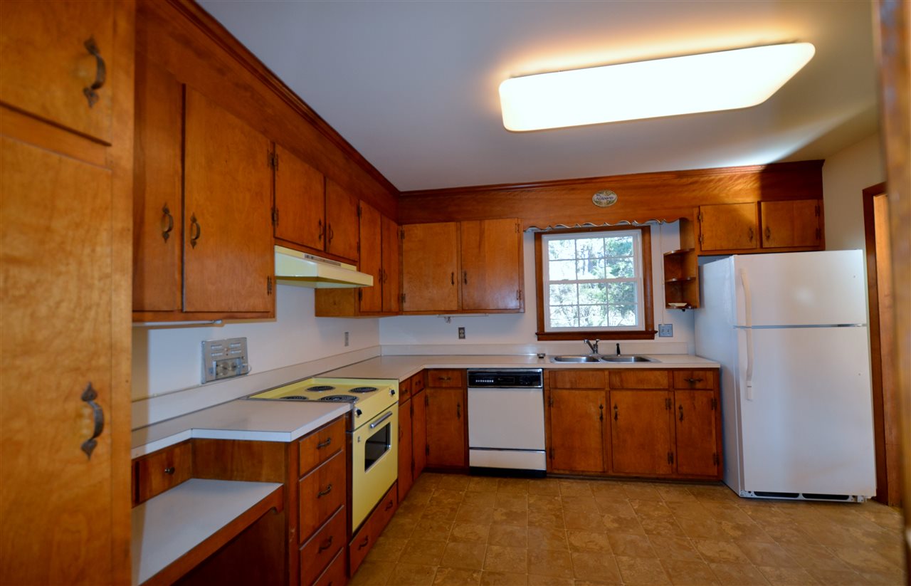 409 Shore Road Waynesboro, VA 22980 - Photo 8 of 37 Gallery Image 8