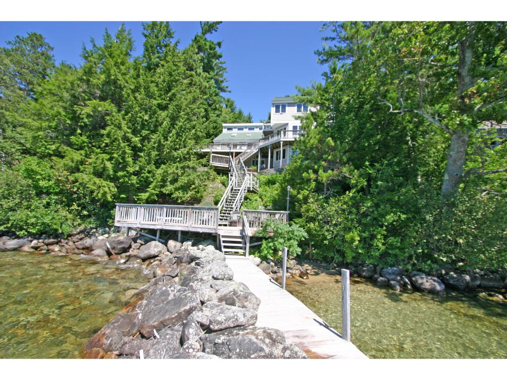 108 Broadside Road Wolfeboro, NH 03894 - Photo 1 of 5 Gallery Image 1