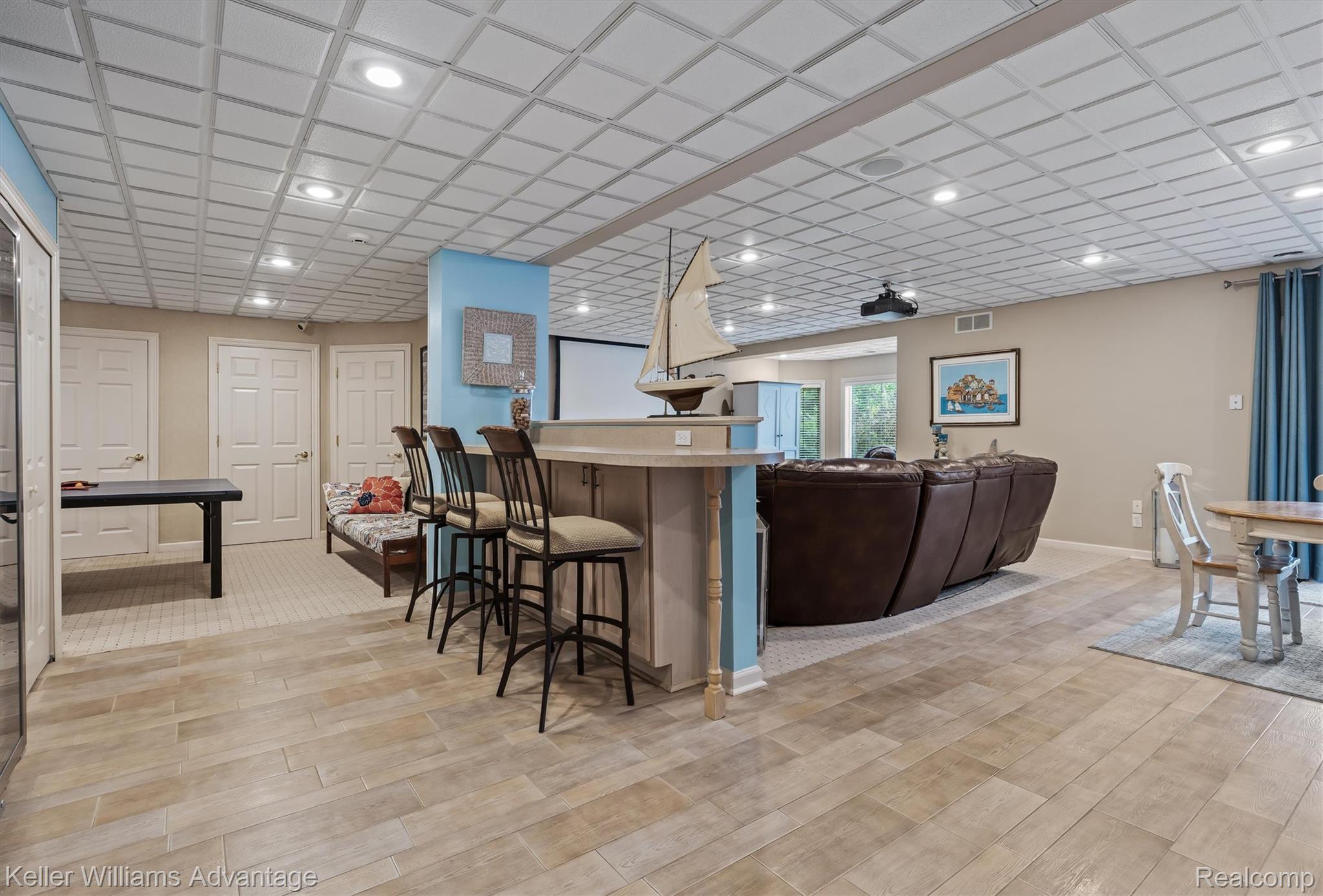22878 Tree Top Court South Lyon, MI 48178 - Photo 32 of 75 51-Tree Top -38.jpg