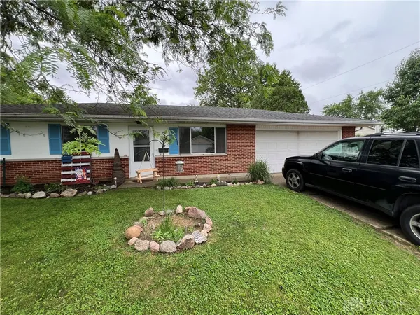 $190,000 | 304 Sunset Drive, New Carlisle, OH 45344