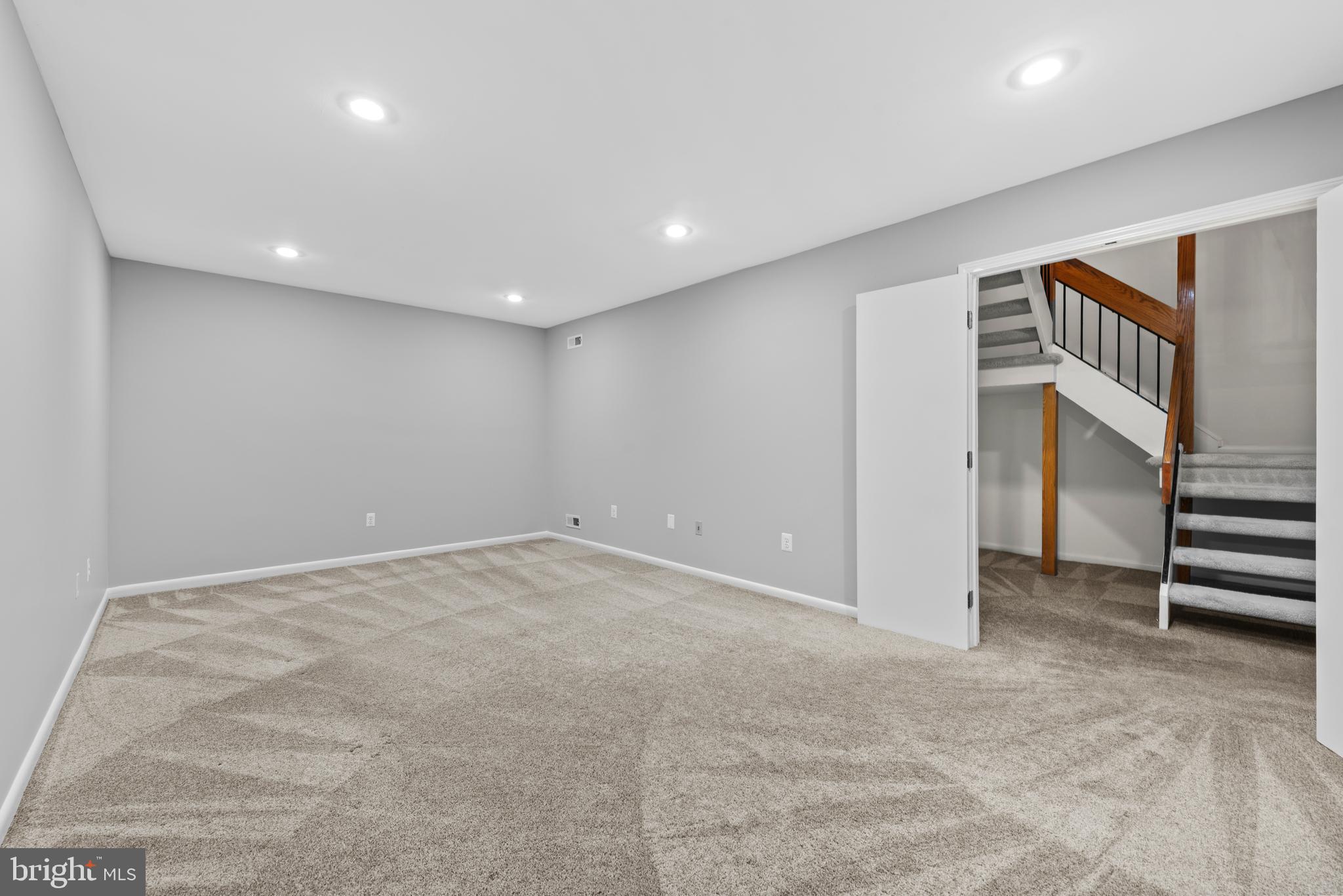 11711 Newbridge Court Reston, VA 20191 - Photo 28 of 37 a view of an empty room