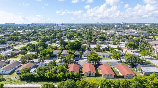 $799,999 | 237 Northwest 12th Court, Pompano Beach, FL 33060