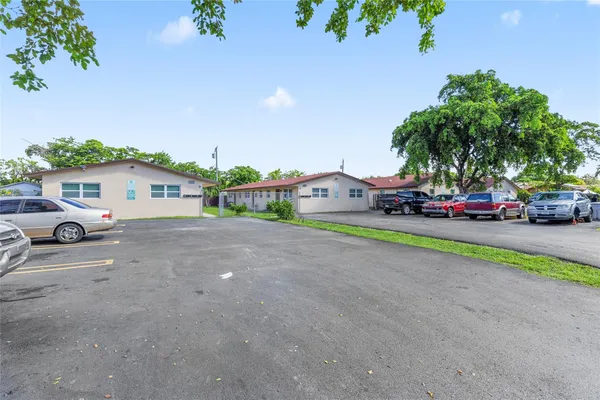 $799,999 | 237 Northwest 12th Court, Pompano Beach, FL 33060