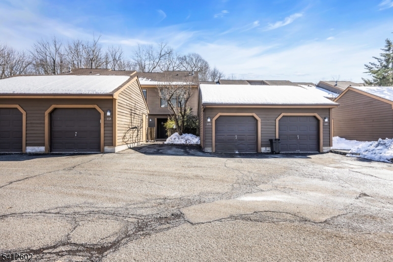113 Heather Court Edison, NJ 08820 - Photo 29 of 30 a house with a outdoor space