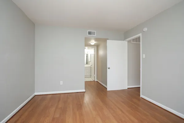 $1,150 | 2100 Wilcrest Drive, Unit 127, Houston, TX 77077