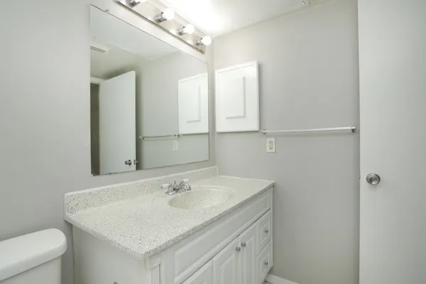 $1,150 | 2100 Wilcrest Drive, Unit 127, Houston, TX 77077
