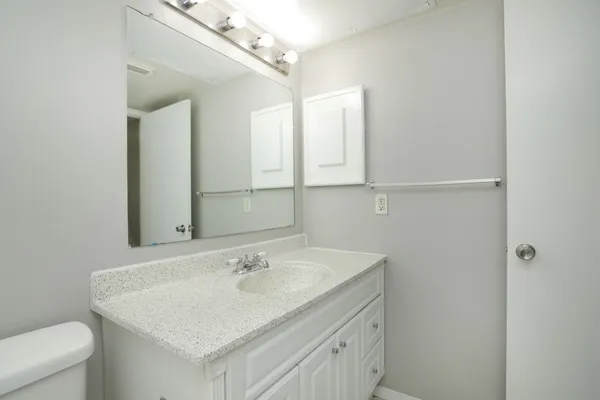 $1,190 | 2100 Wilcrest Drive, Unit 127, Houston, TX 77077