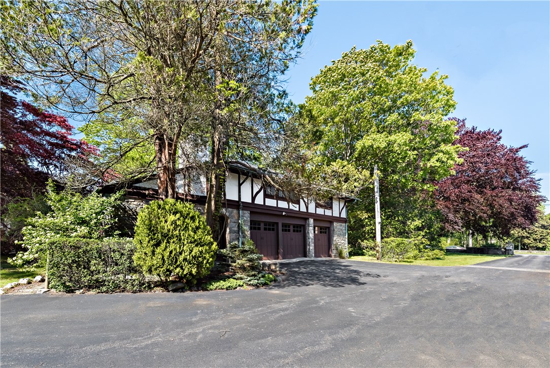 305 Rumstick Road Barrington, RI 02806 - Photo 12 of 39