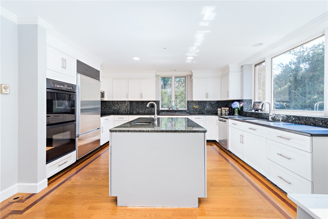 305 Rumstick Road Barrington, RI 02806 - Photo 21 of 39
