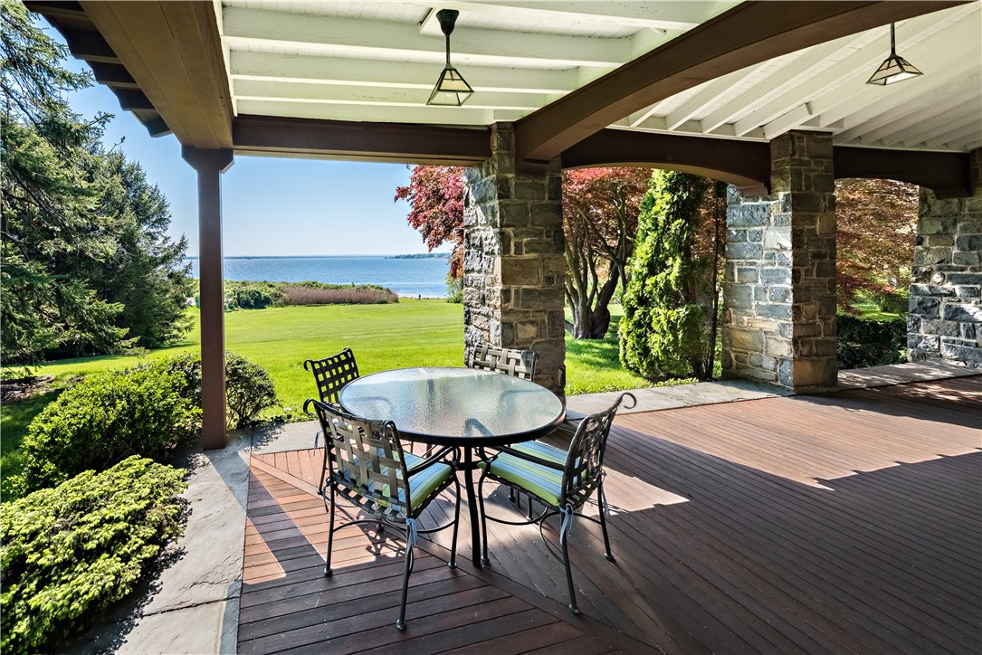 305 Rumstick Road Barrington, RI 02806 - Photo 9 of 39
