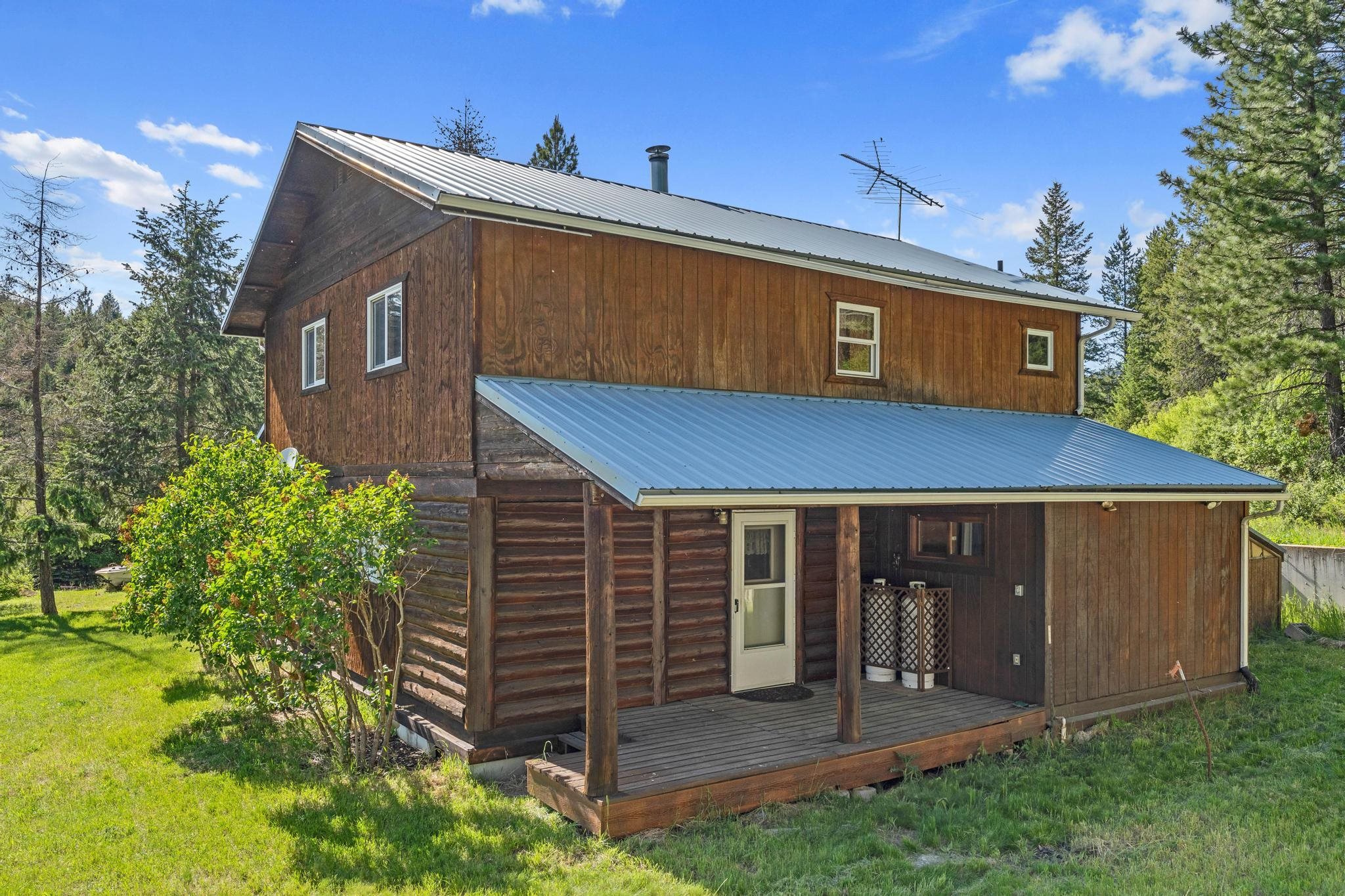 5266 Bear Ridge Way Springdale, WA 99173 - Photo 2 of 31