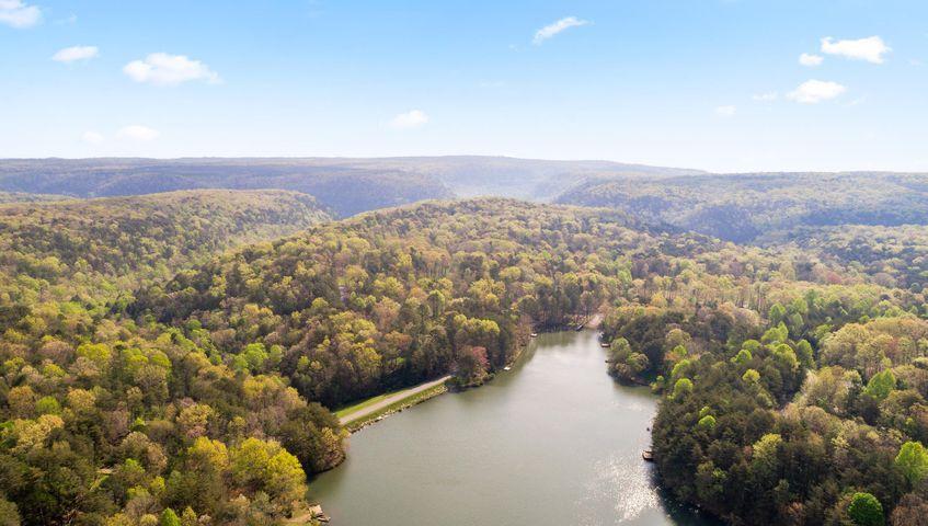 2251 Little Bend Road Signal Mountain, TN 37377 - Photo 2 of 11 20190617012047984435000000-o